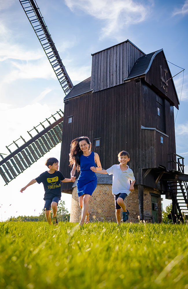 images/Familyphotoshooting/Familienfoto_012.jpg#joomlaImage://local-images/Familyphotoshooting/Familienfoto_012.jpg?width=650&height=1000