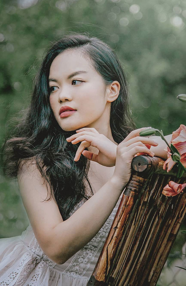 images/Portraitphotoshooting/Portrait_004.jpg#joomlaImage://local-images/Portraitphotoshooting/Portrait_004.jpg?width=650&height=1000