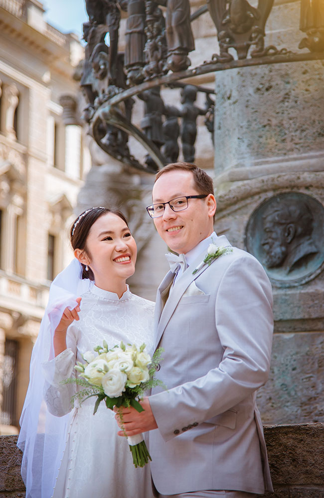 images/Weddingphotoshooting/Hochzeitsfoto_006.jpg#joomlaImage://local-images/Weddingphotoshooting/Hochzeitsfoto_006.jpg?width=650&height=1000